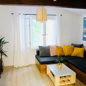 https://belmondo-beach-house.gdanskhotel.org