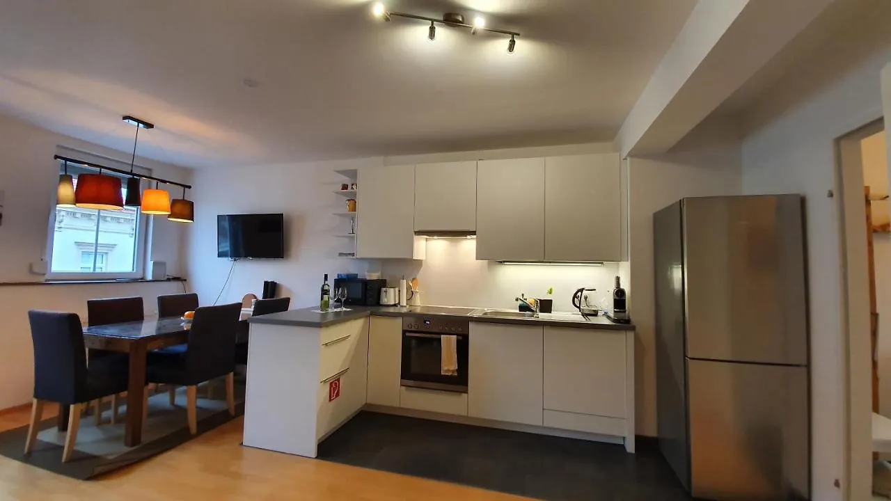 Apartament Wiener Maisonette Mit Terrasse
